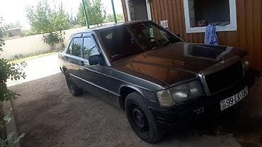 muhərrik velosiped: Mercedes-Benz 190 (W201): 2.2 l | 1992 il Sedan — 1