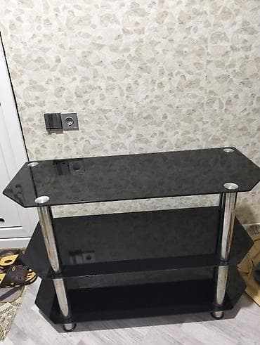 Yeni, Düz TV altlığı, Polkalı, Şüşəli