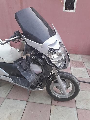 elektirikli skutur: HONDAN SİLVERWİNG 600 CC. ÖLKƏDƏ 1 DƏNƏDİR. Texniki və xüsusiyyət — 3