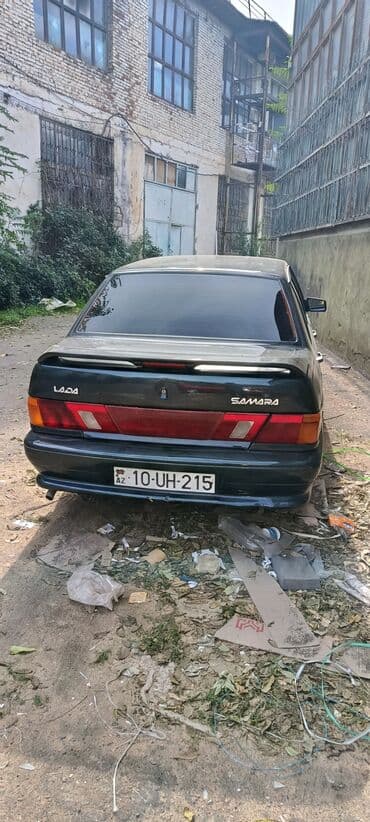 pirsep satisi: Lada Samara sedan - Kuzov: 4 qapılı sedan, tünd rəng, arxa spoylerli — 4