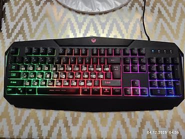 RGB işıqlanmaya malik oyun klaviatura və siçan dəsti (Motion şirkəti)