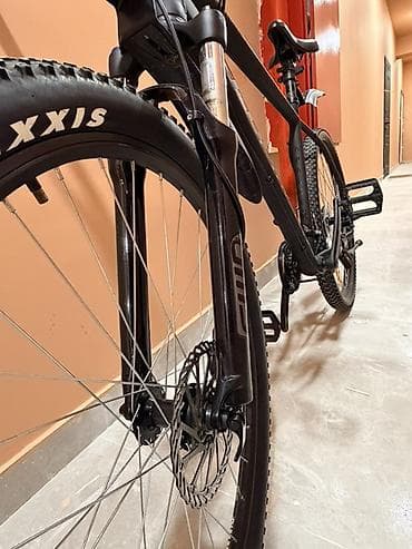 velosiped ural: Dağ velosipedi – Apache marka, mat qara rəng. Xüsusiyyətlər: - — 4
