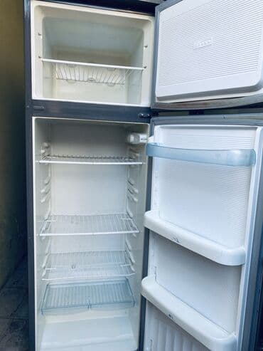 qapalı soyuducu: İşlənmiş 2 qapılı Beko Soyuducu Satılır, rəng - Gümüşü — 2