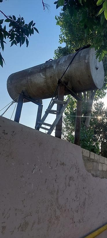 2 ton: Tahirə xanım . Su çəni yaxşı vəziyyətdə qalin dəmirdəndir 3.50 ton 500 — 2