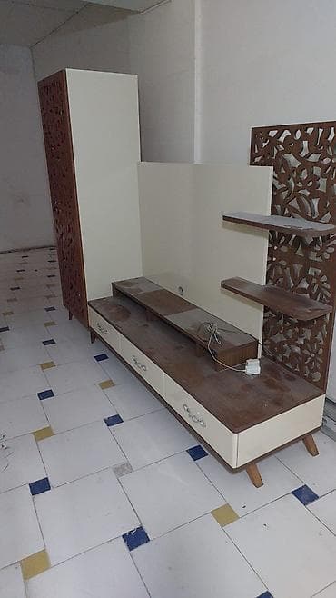 kreditle kunc divan: Tv stend satilir// Qiymet 230 azn hec bir problemi yoxdur unvan hezi — 1