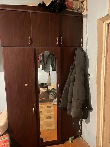 İşlənmiş, 3 qapılı, Güzgülü, Qəhvəyi, Digər material, Açılan, Künc dolab — 1