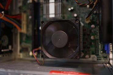 windows 7: Yığma kompüter: Prosessor-Intel Dual Core E5800 3.2 GHz LGA 775 — 7