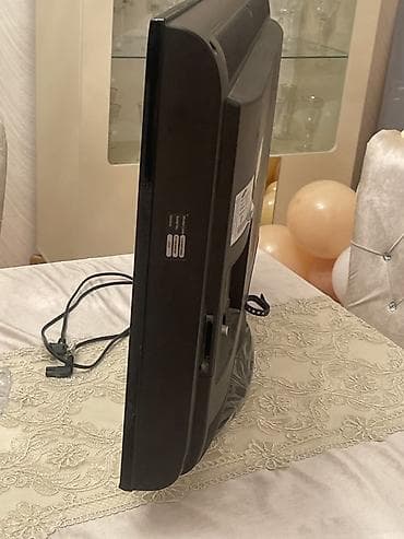 Avtoelektronika: Televizor Samsung LCD 32" — 3