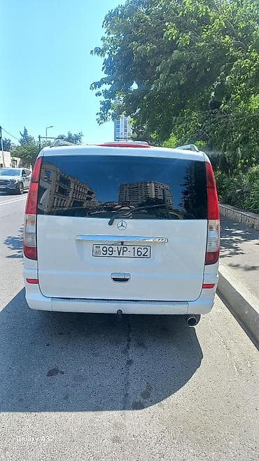 Nəqliyyat: Mercedes-Benz Vito: 2.2 l | 2010 il Van/Minivan — 2