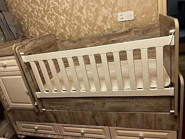 Beşiklər: Oğlan və qız üçün, Dördbucaq, Beşik, Dəstsiz, Matras ilə, Yellənmə mexanizmsiz — 3