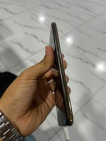 i̇phone usb: IPhone Xs Max, 64 GB, Face ID — 9