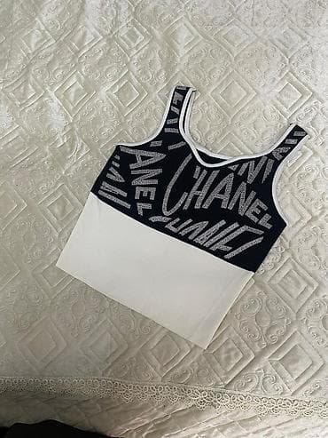 Chanel brendinə məxsusdur ümumiyyətlə geyinilməyib yepyenidir.Yalnız