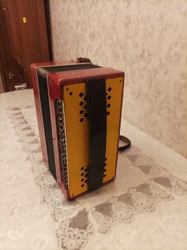 купить электропианино бу: Аккордеон, Б/у, Самовывоз — 4