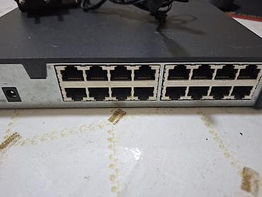 3Com OfficeConnect Fast Ethernet Switch 16 - 16 ədəd 10/100 Mbps