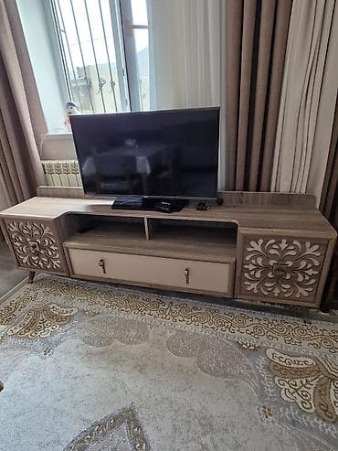 Yeni, Düz TV altlığı, Polkalı, Taxtalı — 2