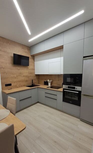 mətbəx üçün jalüzlər: Ağ rəngli, müasir dizaynlı mətbəx mebeli dəsti. Dolablar quraşdırılıb — 5