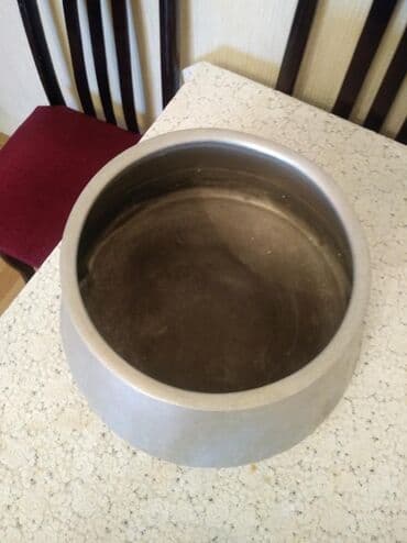 qedmi qazanlar: İşlənmiş, Aş qazanı — 2