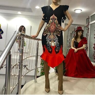 Orginal Versace brendi Don. Turkiyeden baha qiymete alinib. Cemi 2-3