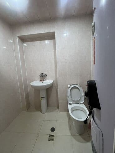 gence kirayə evlər: Dos-102 də 17 nömrəli məktəbin yaxınlığında binanın qarşısınnan avtbus — 6