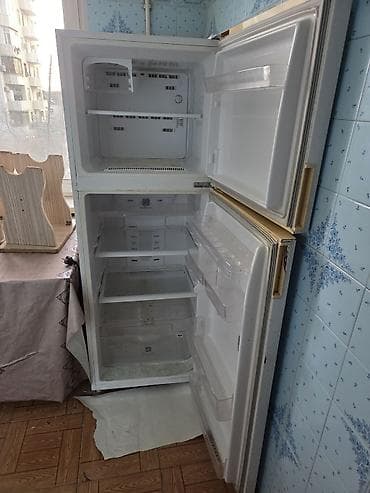 arcelik soyuducu: 2 qapılı Samsung Soyuducu Satılır, rəng - Ağ — 3