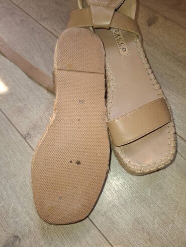 белые босоножки на тракторной подошве: Размер: 40, Новый — 13