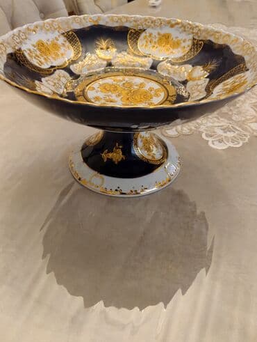 Mətbəx aksesuarları: Tort və şiriniyyat qabı, Farfor — 1