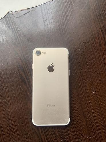 iphone 7 telefonunu al: IPhone 7, Qızılı, Barmaq izi — 2