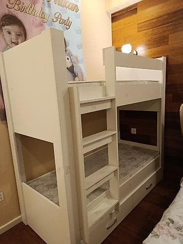 qapi ustu: Mebel dəsti – ağ rəngli şkaflar və ikimərtəbəli çarpayılar - Üst — 5