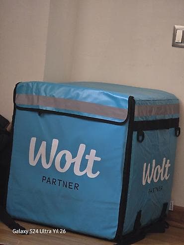 Avadanlığın icarəsi: Wolt Partner termo çatdırılma çantası - Korpus: suya davamlı, möhkəm — 2