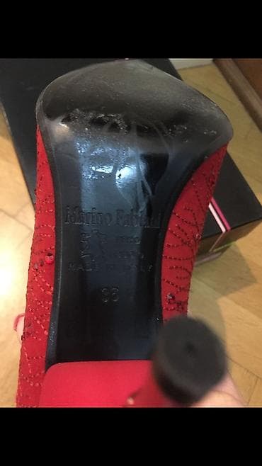tufliler 2022: Marino Fabiani qadın tuflisi - Model: klassik sivri burunlu stiletto — 3