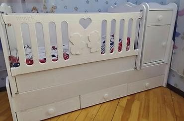 Oğlan və qız üçün, Beşik