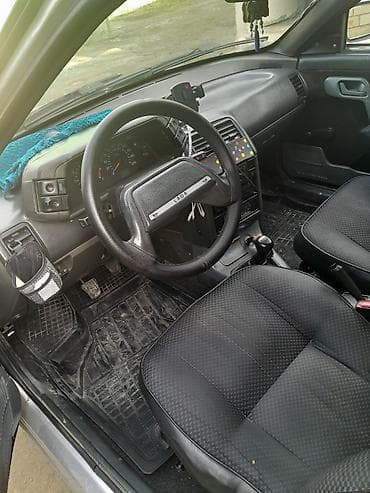 4 goz stopu: Lada 2110 sedan – gümüşü rəngdə, 4 qapılı, ön ötürücülü.oz admadi hec — 5