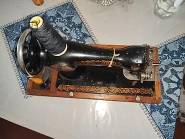 Məhsul: Mexaniki tikiş maşını (klassik manual model) Təsvir: - Əllə