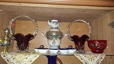 Antik dekor dəsti - Mərkəzdə porcelan samovar/çaydan kompozisiyası lalafo.az -da Antik dekor dəsti - Mərkəzdə porcelan samovar/çaydan kompozisiyası