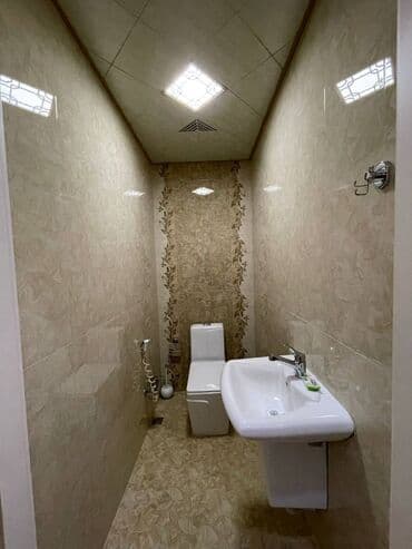 yenitikili: Mənzil kirayə verilir. 17.10 mərtəbə 155 kv 4 otaq. Menzil seherin tam — 9