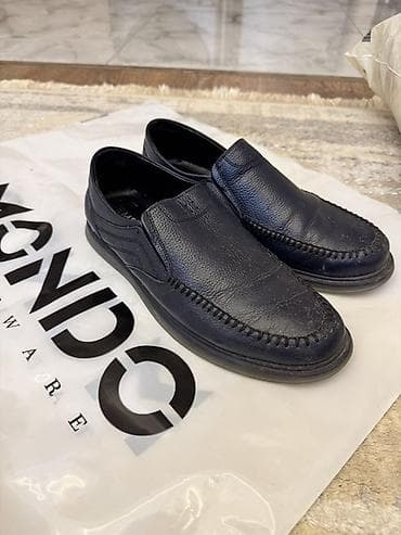 Kişi ayaqqabıları – 4 model dəsti 1) Loafer (slip-on): Qara rəng