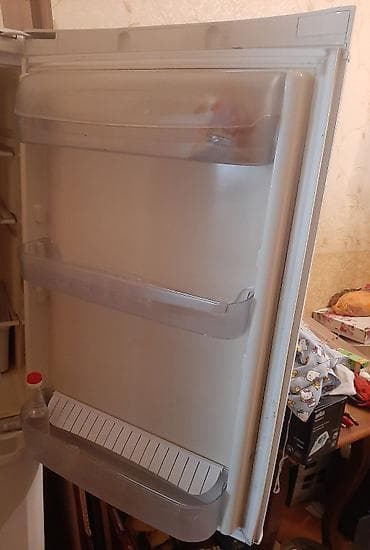 Компьютеры, ноутбуки и планшеты: 2 двери Indesit Холодильник Продажа, цвет - Белый — 3