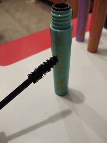 Təbii saçlar, pariklər: Kipriklər üçün tuş, Flormar, Yeni, Ünvandan götürmə, Pulsuz çatdırılma, Ödənişli çatdırılma — 3