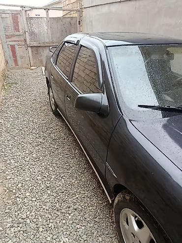 Аксессуары и тюнинг: Opel sedan, qara rəng. Nömrə: 10-LD-282 (AZ). - Kuzov: 4 qapı, arxa — 4