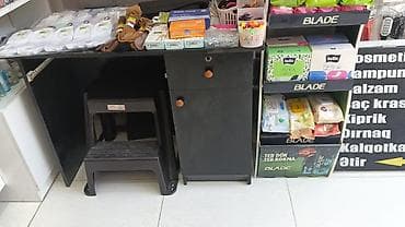 xonca satisi: Vitrinlər-5 əd., polkalar 7 sıra şkaflar, pufikler, divar — 8