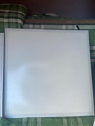 3 d panel: 3 ədəd Optonica LED panel. 55W, 4000K neytral ağ işıq. Hamısı işlək — 2