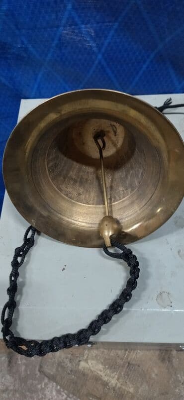 zinqirov: Колокол Рында Misin zınqırov (gəmi/zəng) çəkisi 3,4kq,ölçüləri — 2
