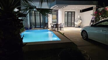 Lexus: Hovuzlu, müasir həyət evi - Tək mərtəbəli, minimalist memarlığa sahib — 9