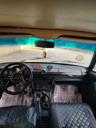 vaz 21 06 matoru: VAZ 2106 sedan - Kuzov: 4 qapılı sedan, tünd yaşıl rəng - Ön optika — 9