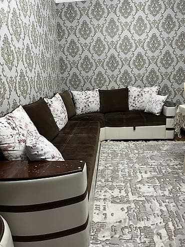 stol ve stul: Künc divan, Divan, Bazalı — 2