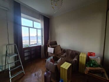 20 ci sahede ev satilir: 3 otaqlı, Yeni tikili, m. 28 may, 70 kv. m — 8