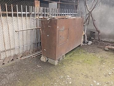 Контейнеры: Su çəni köhnə rusun 5-lik qalın dəmiri ilə yığılıb. 1.80sm uzunu 1.10 — 1