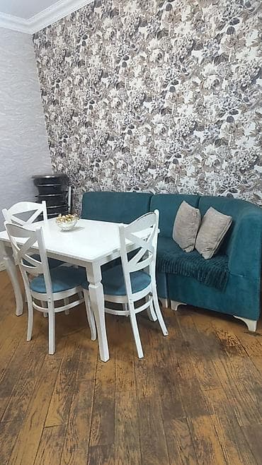 Mətbəx üçün, Açılmayan, Dördbucaq masa, 4 stul