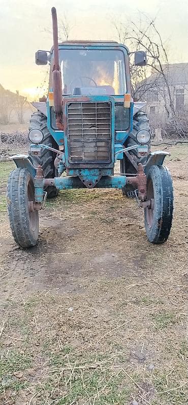 Traktor – MTZ (Belarus) tipli, ön təkərli klassik model - Güclü dizel