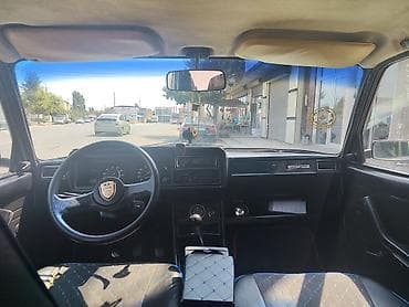 VAZ 2107 sedan – ağ rəng, 4 qapı, arxa ötürücülü klassik kuzov — 5